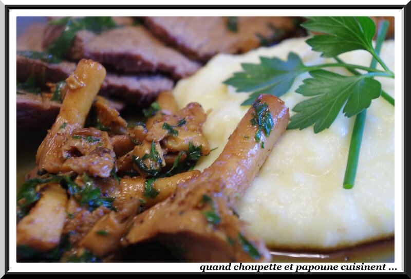 rosbeef au four, girolles aux herbes et purée pommes de terre-céleri-5237