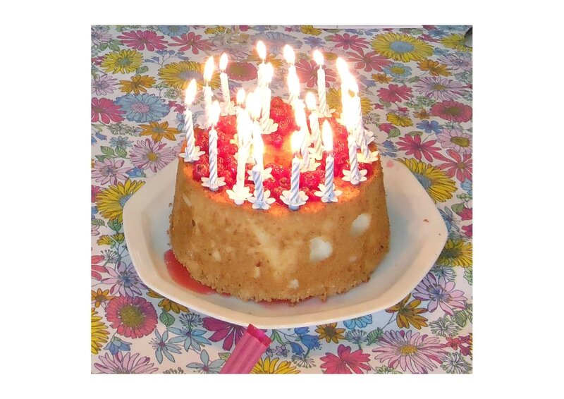 gateau_nuage_groseille