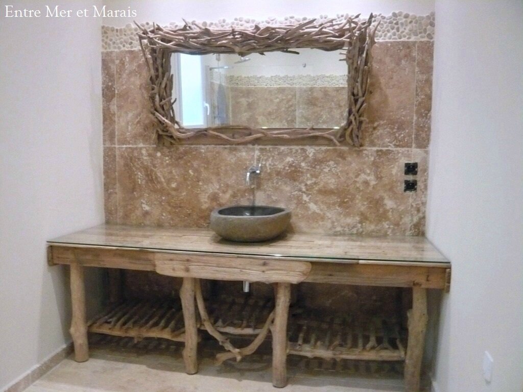 Salle de bain en bois flotté entre mer et marais ~ créations en ...