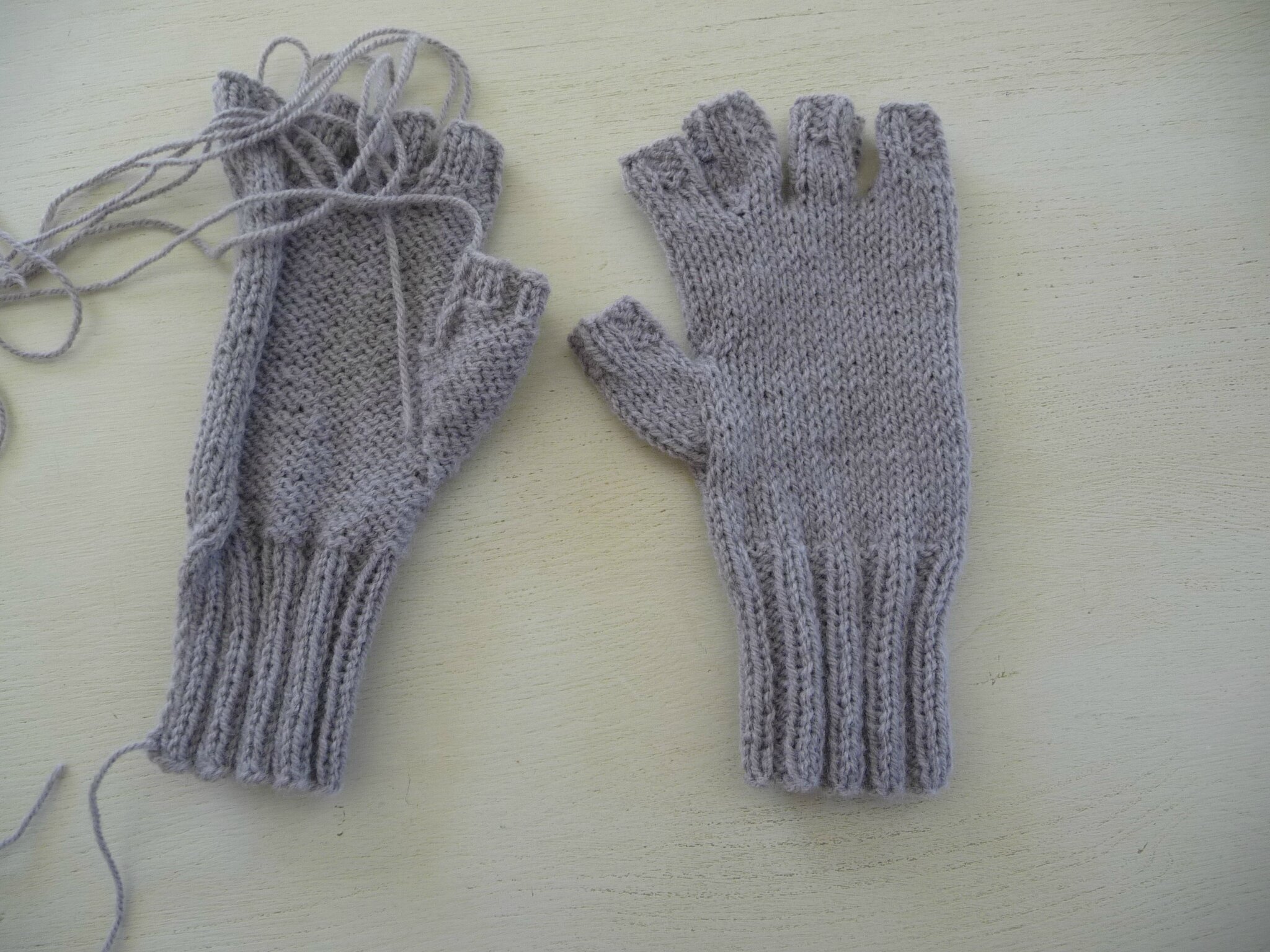 comment tricoter des mitaines avec deux aiguilles