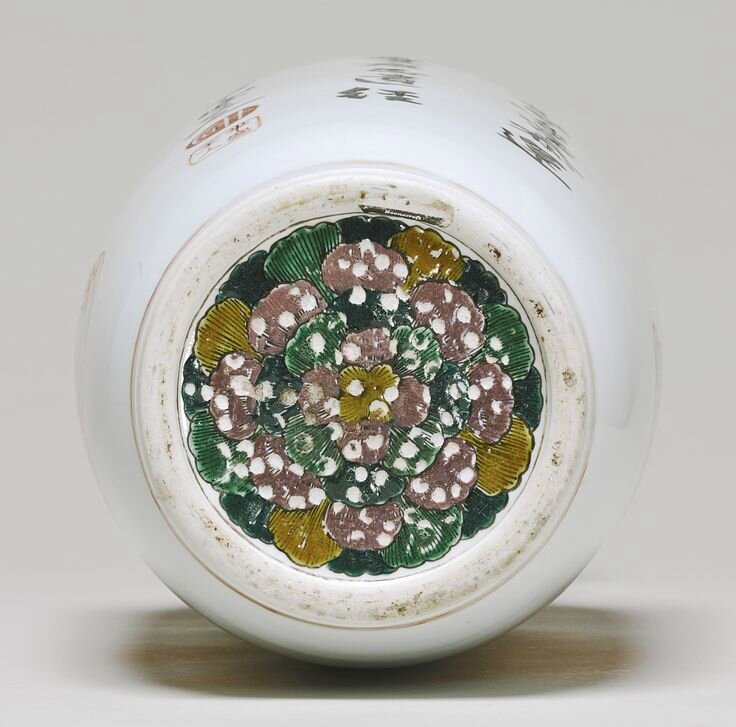 A rare and important iron-red and gilt rouleau vase, Qing dynasty, Kangxi period3