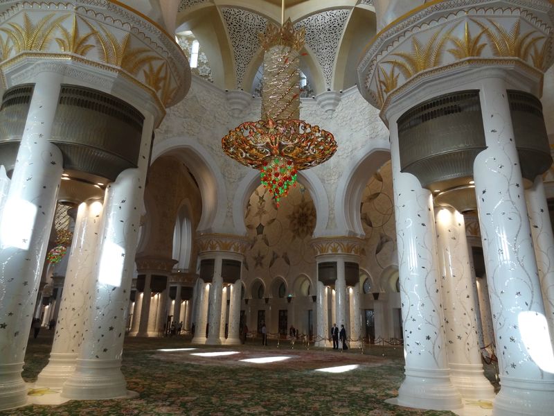 Intérieur de la mosquée Sheikh Zayed