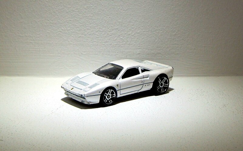 Ferrari 288 GTO (Hotwheels) 01