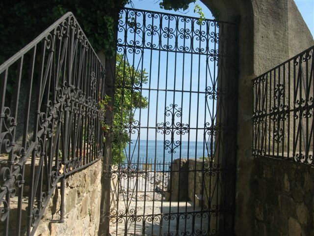 VILLA_SANREMO