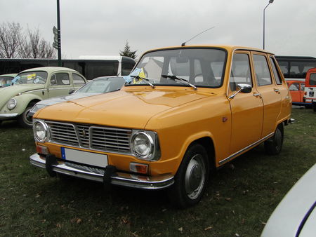 RENAULT 6 serie 1 1968 1971 Salon Champenois du Vehicule de Collection 