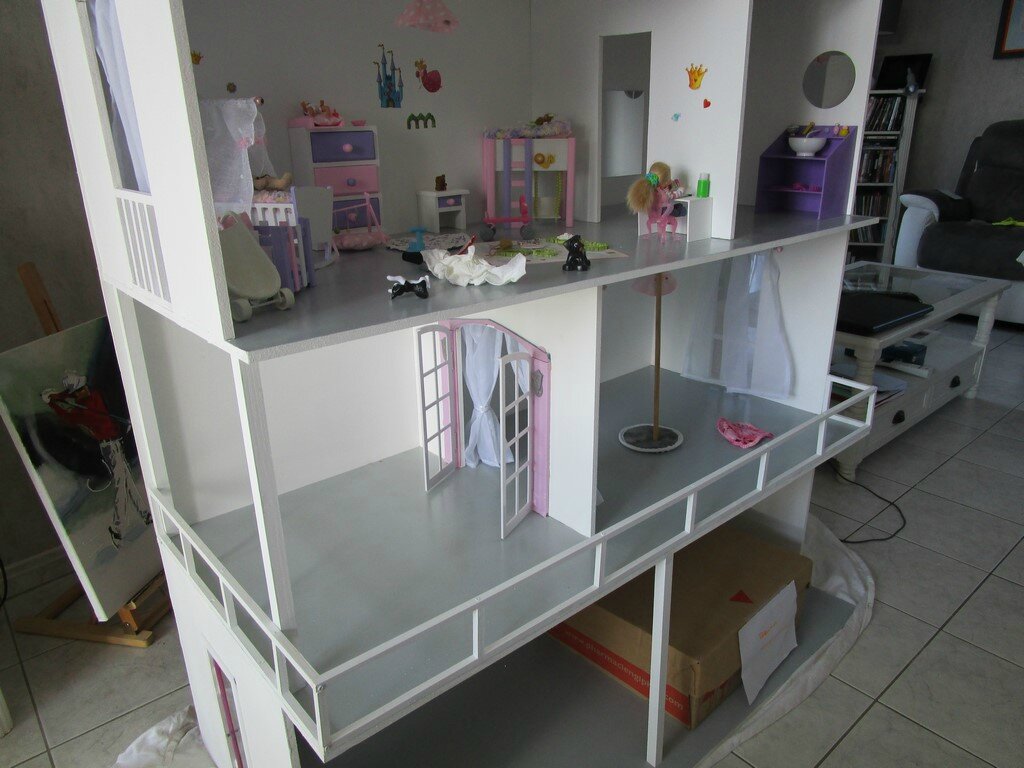 Fabriquer une maison barbie en 1 semaine à prix raisonnable ...