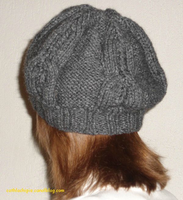 explication beret femme tricot