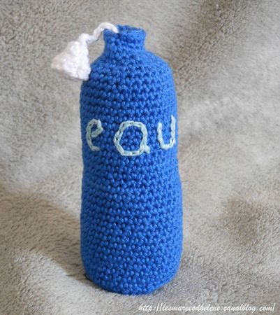 Serial crocheteuses crochet bleu 02