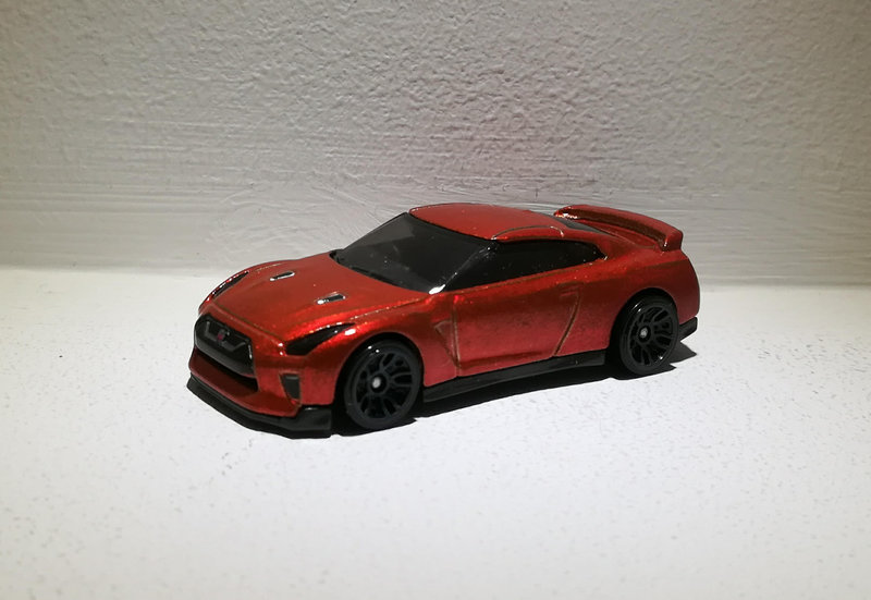 Nissan GT-R (R35) de 2017 (Hotwheels) (2)