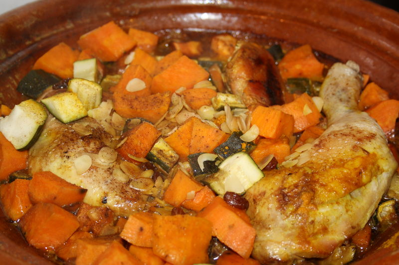 Tajine de poulet aux patates douces Mapom en cuisine