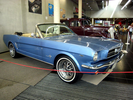 Ford_mustang_convertible_02__2_