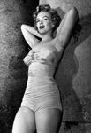 1952_young_swimsuit_gold_set_2