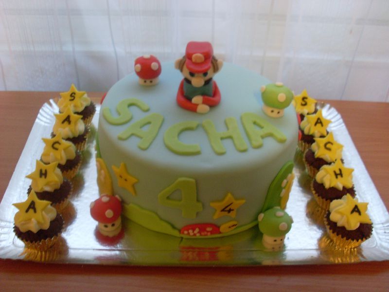 Un Gateau Mario Bros Pour Sacha Julia S Wedding Cakes Www Juliasweddingcakes Com