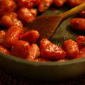 Gnocchi de betteraves et sauce tomates-pignons-olives