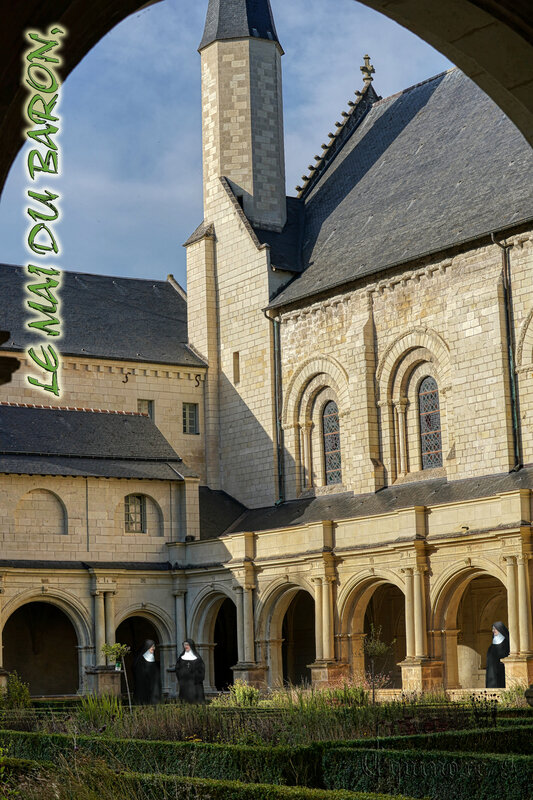 LE MAI DU BARON, Les disputes entre l'Abbaye de Fontevraud et les seigneurs de Montsoreau