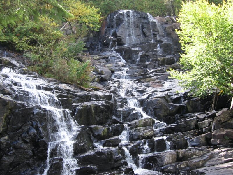 chute du lac Waber Parc Mauricie Photo de road trip Steph chez les