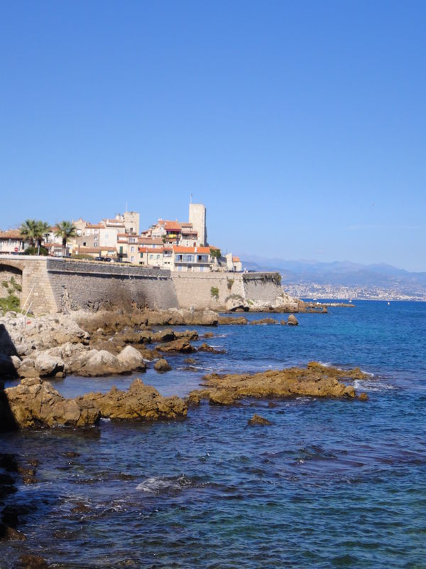 Bienvenue à Antibes - Mon expérience Azuréenne