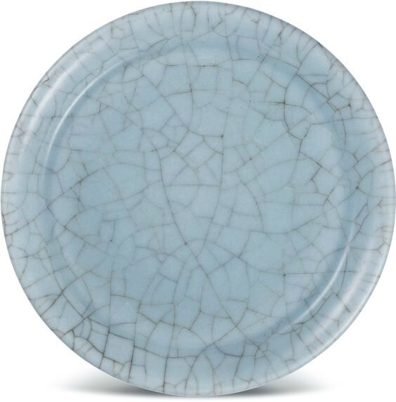 A celadon-glazed, crackled dish, Late Ming–Early Qing dynasty