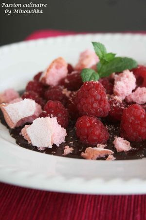 Assiette_choco_framboise_au_piment_d_Espelette