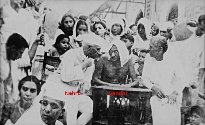 1947-Gandhi et Nehru