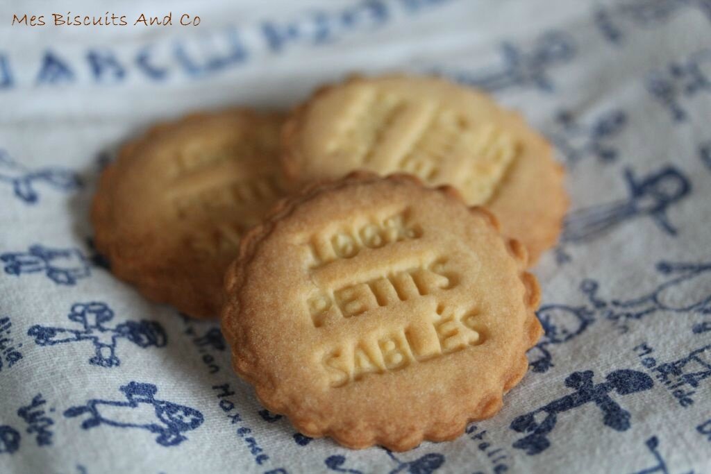 Sablés aux épices (et tampon fait maison) - Recette de Cuisine