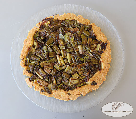 SAINT_MARTIN_LALANDE_repas_asperges_tarte_surprise_aux_asperges_echalotes_vinaigre_balsamique