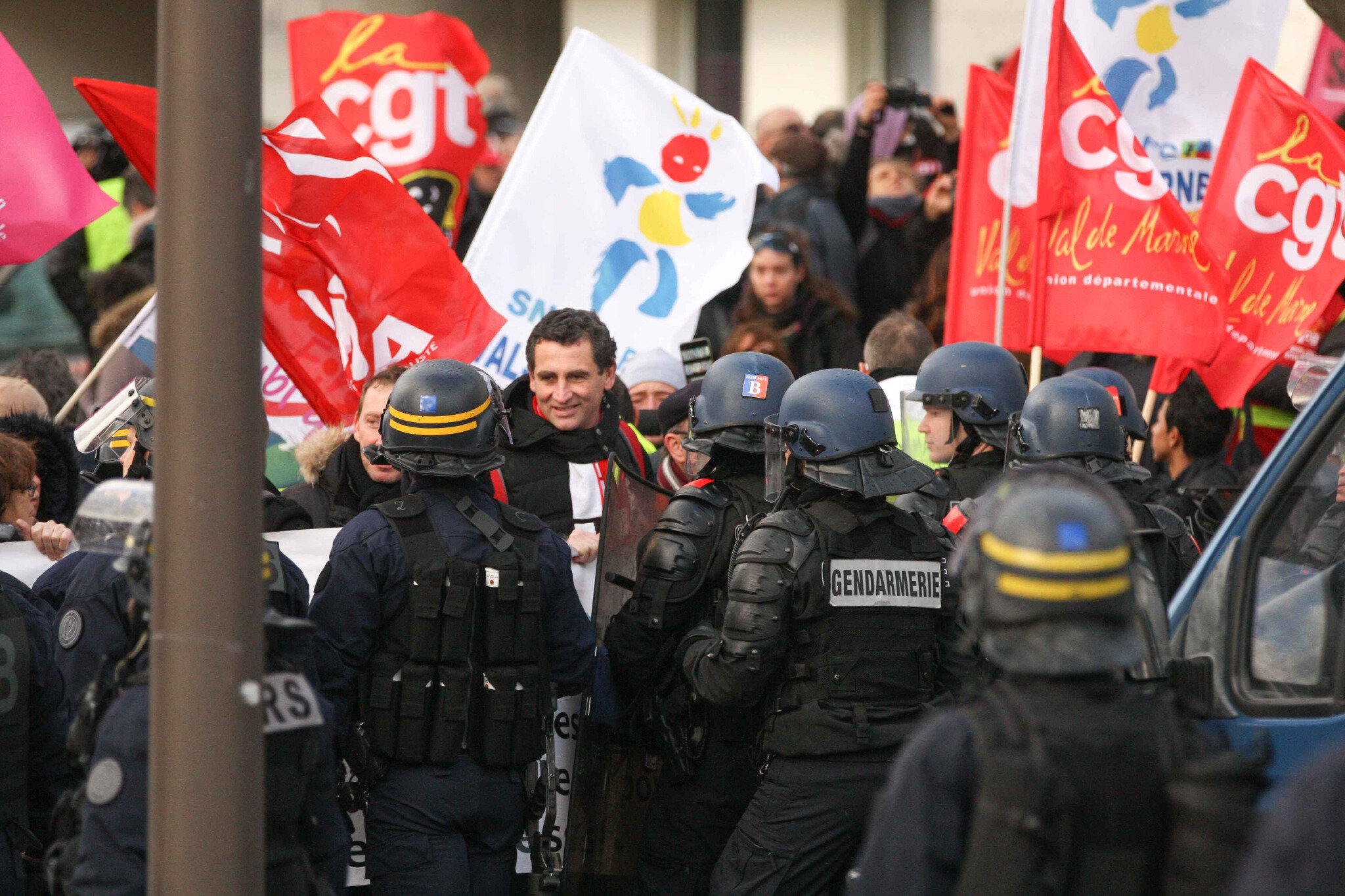 Macron à Créteil : tensions entre gilets jaunes et forces de l’ordre. © Michel Stoupak. Mer 09.01.2019, 15h14m25.