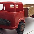 00027 camion mercedes cabine plastique caisse bois marque inconnue