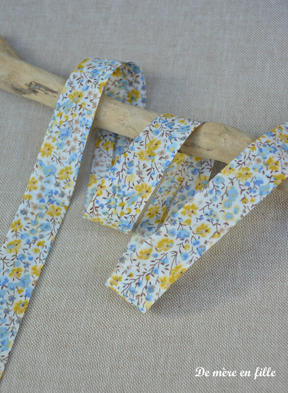 phobe jaune et turquoise