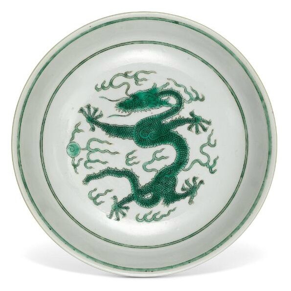A green-enamelled 'dragon' dish, Seal mark and period of Daoguang (1821-1850)