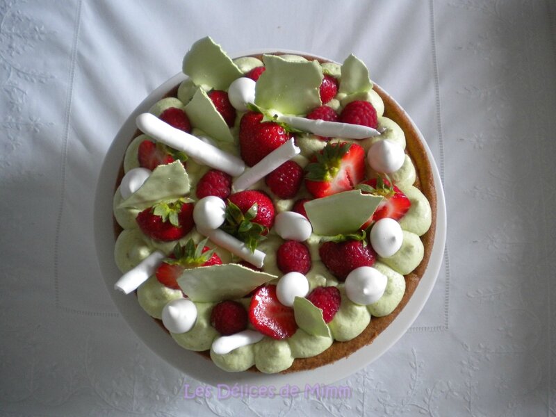 Gâteau aux fraises, framboises et pistaches façon FantastiK 2