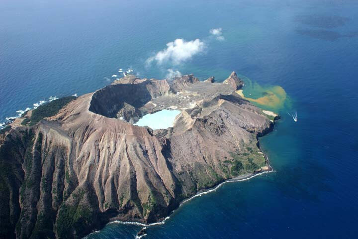 volcan-white-island