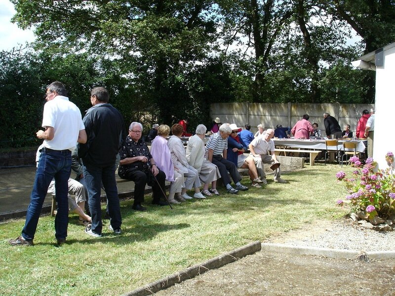 2014-07-14-repas et boule de fort-amicale laïque (12)