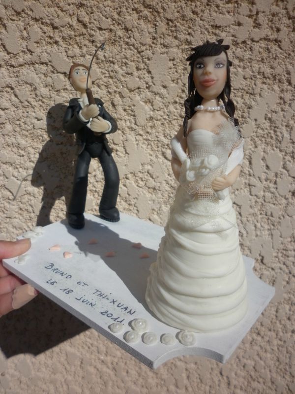 Figurine A Gateau De Mariage Pecheur Personnalisee Photo De Ceremonie Evenement Etc La Porcelaine Froide De Loli