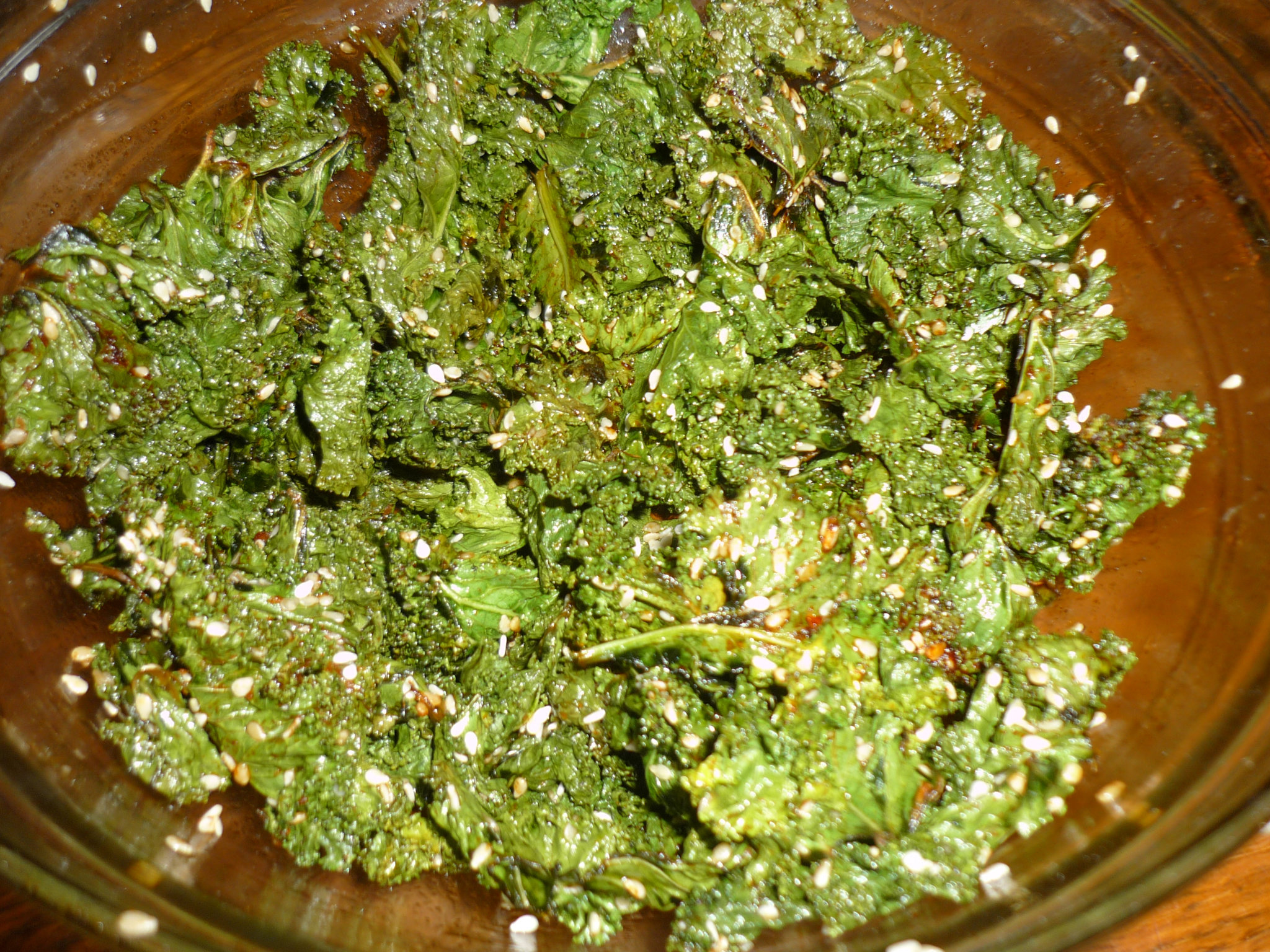 Feuilles de riz croustillantes au chou, saumon et pomme de terre