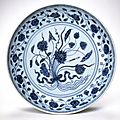 Plate with aquatic plants. porcelain with underglaze cobalt decoration. ming dynasty. reign of the yongle emperor