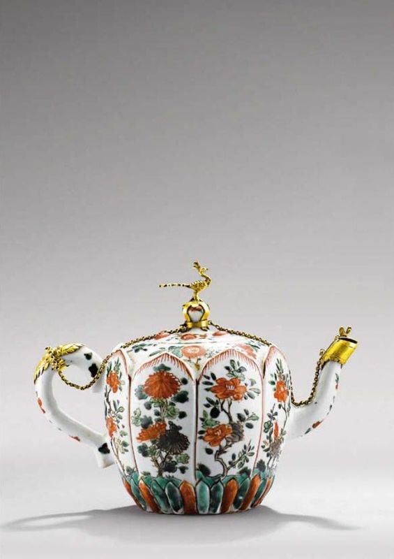 A Rare Chinese ‘famille Verte Porcelain Gilt Metal Mounted Teapot And Cover Qing Dynasty 2134