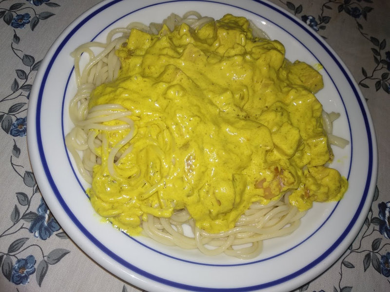 Spaghetti et poulet au curry