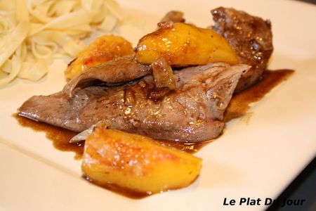 Aiguillettes De Canard Aux Peches Sauce Miel Et Vinaigre