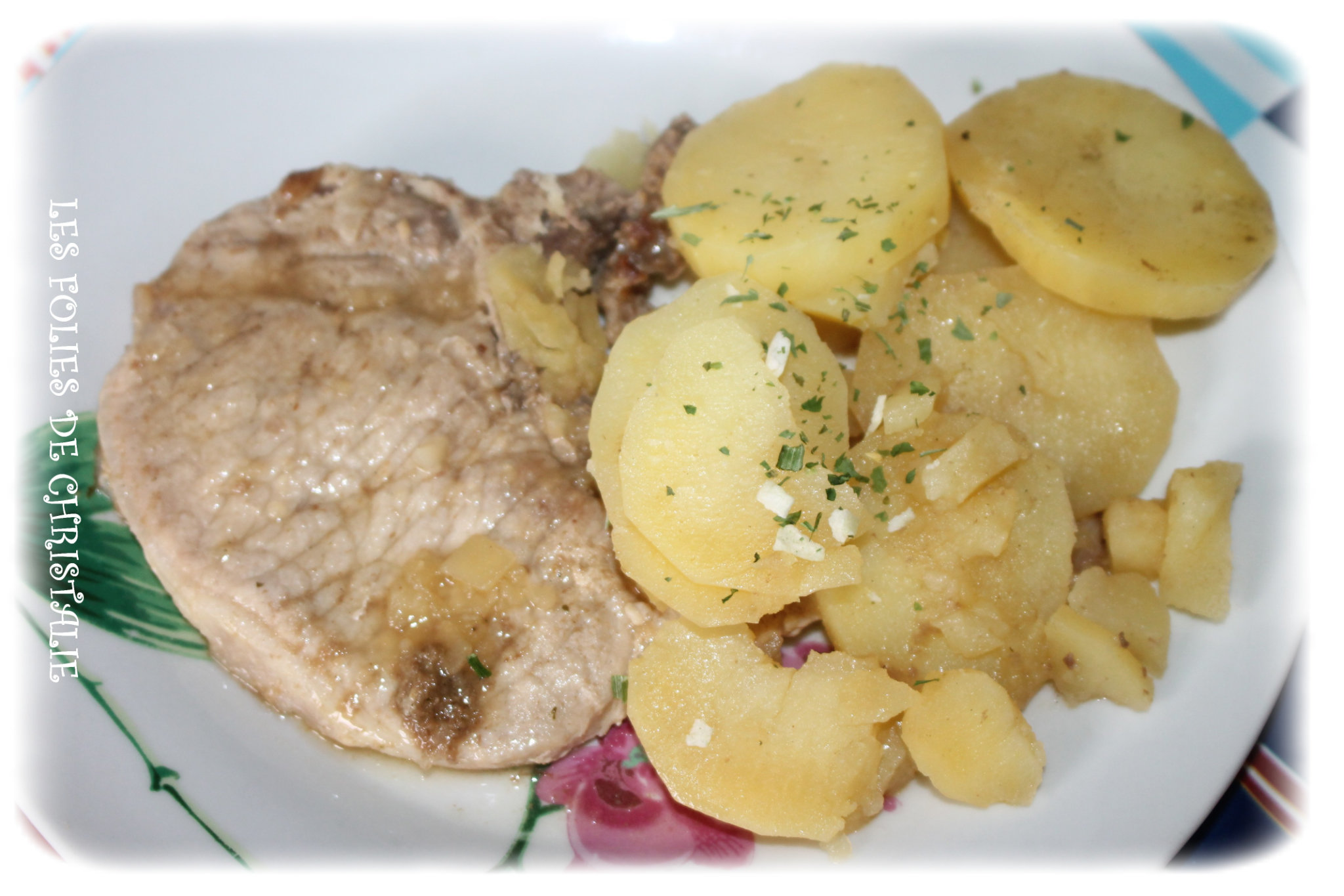 Côtes de porc aux pommes de terre fondantes (Cookéo) Les folies de Christalie ou quand la