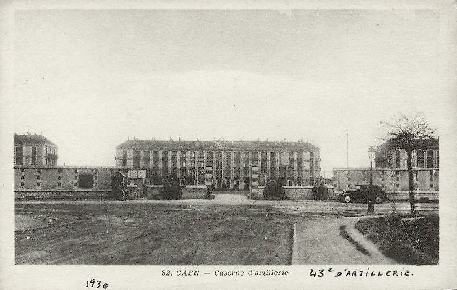 Caen, caserne d'artillerie 1930 43e d'artillerie