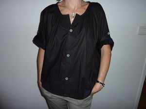 blouse noire