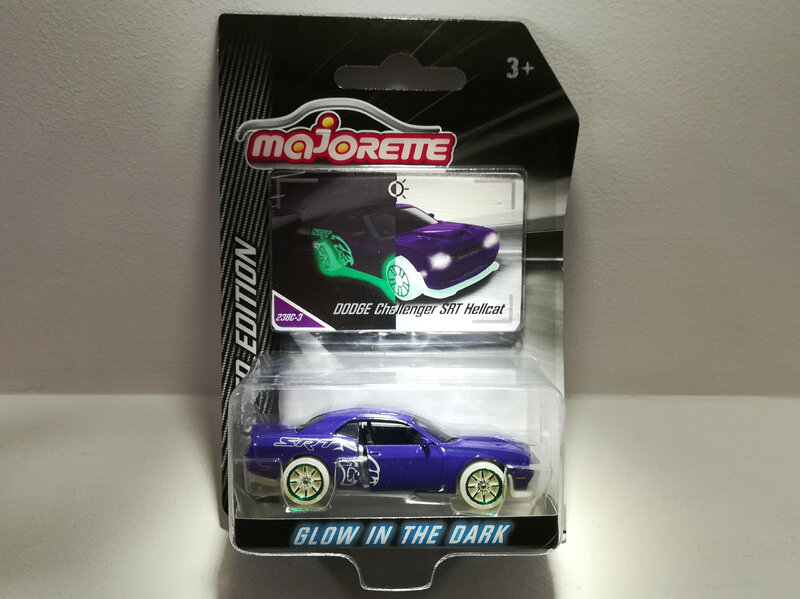 Dodge Challenger SRT Hellcat (Majorette)