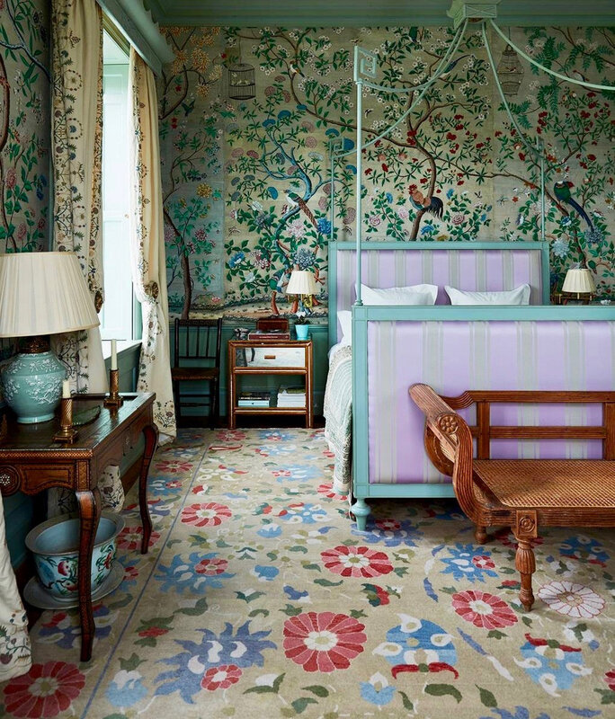edward-bulmer-bedroom-chinoiserie-wallpaper-canopy-bed-english-country-house-interior-decoration-style-2