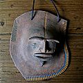 Masque décoré (pendentif)