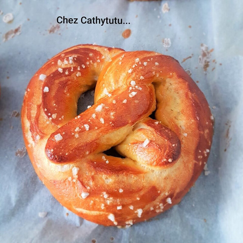 chez cathytutu bretzels alsace recette facile version sale et sucree