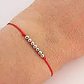 Bracelet en fil rouge du medium marabout voyant hounsi