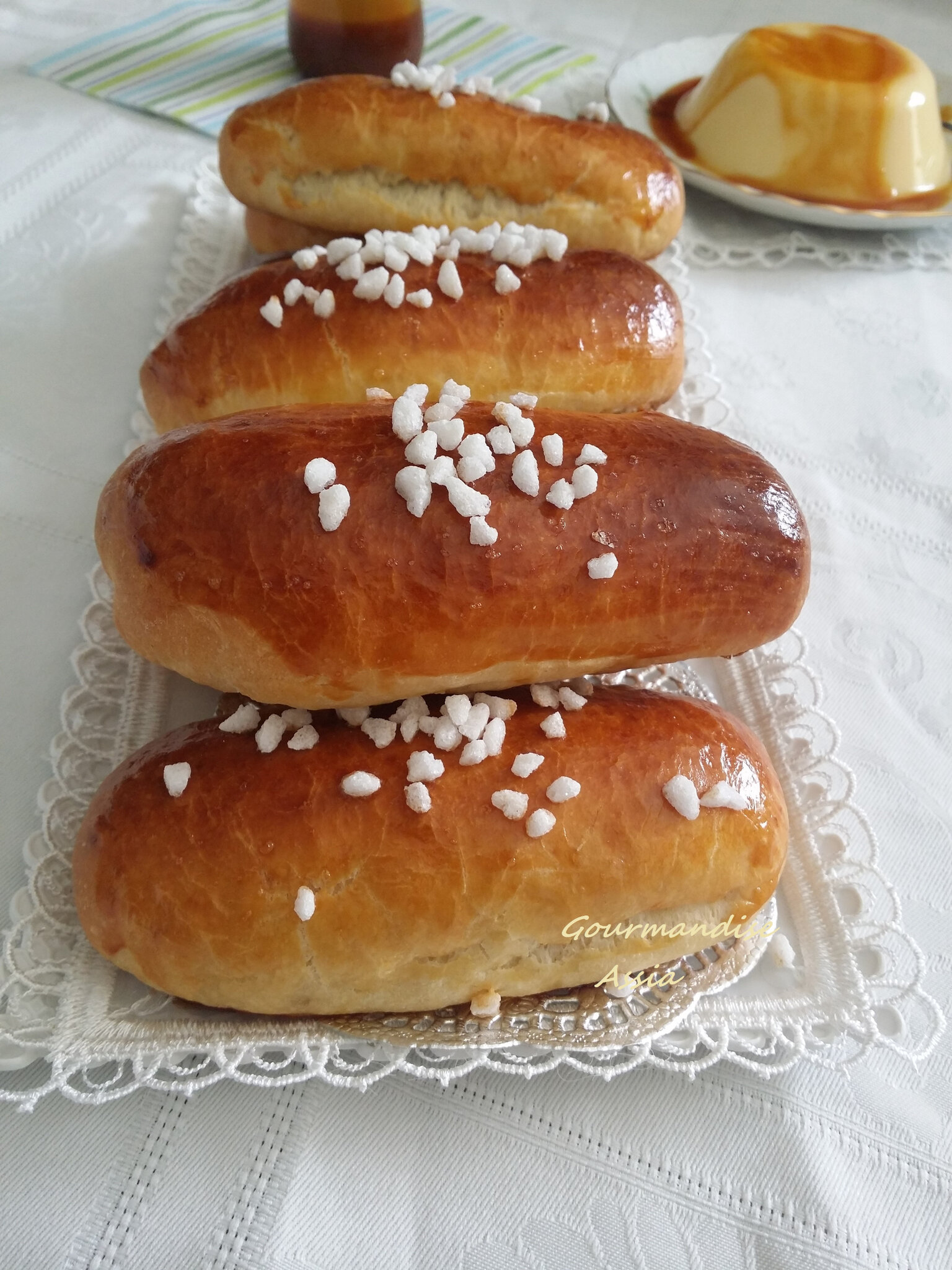 Pain Au Lait Brioches Extra Moelleux Gourmandise Assia