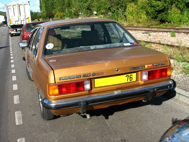 OpelRekordE2sautoar