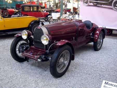 Bugatti_type_38_torpedo_biplace_sport_de_1927__Cit__de_l_Automobile_Collection_Schlumpf___Mulhouse__01